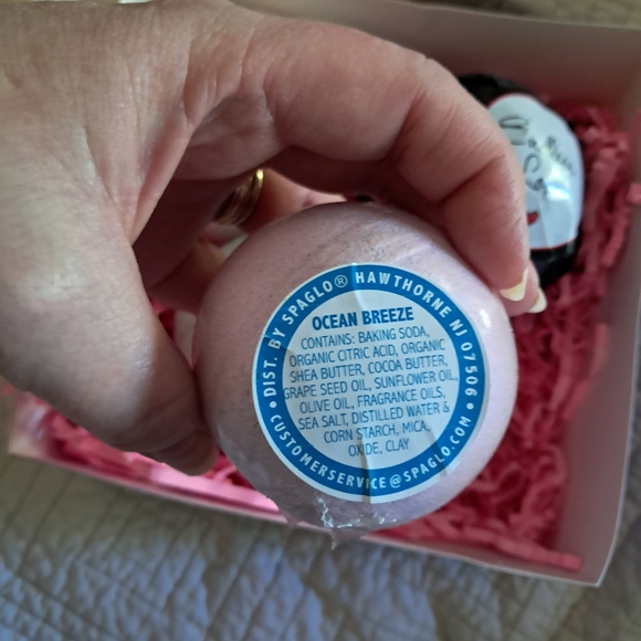 Mixed Large & XL Chocolate, Fruit, Floral Luscious Limited Edition Bath Bombs - Picture 7 of 16